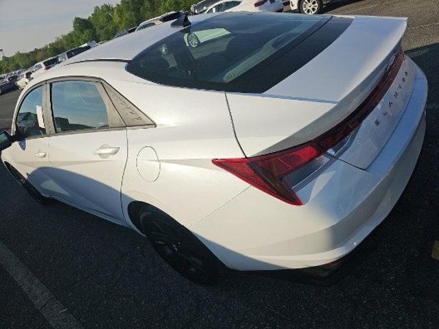 2021 Hyundai Elantra SEL IVT - 23024245 - 2