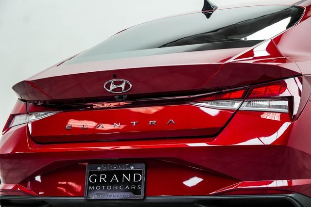 2021 Hyundai Elantra SEL IVT - 22971307 - 12