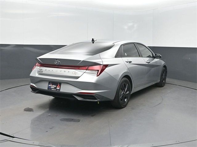 2021 Hyundai Elantra SEL IVT - 22945746 - 31