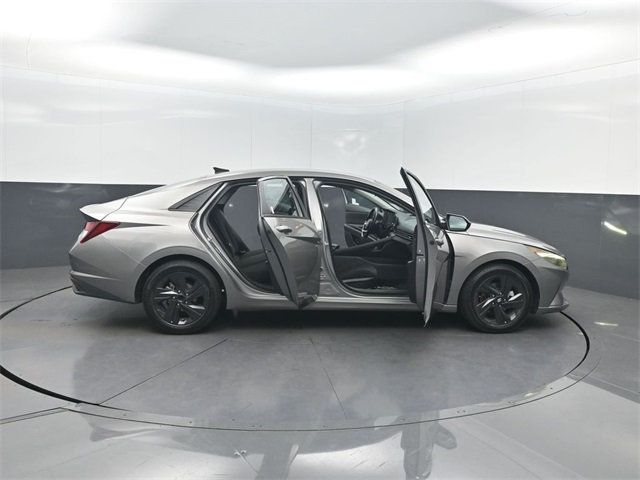 2021 Hyundai Elantra SEL IVT SULEV - 22951623 - 37