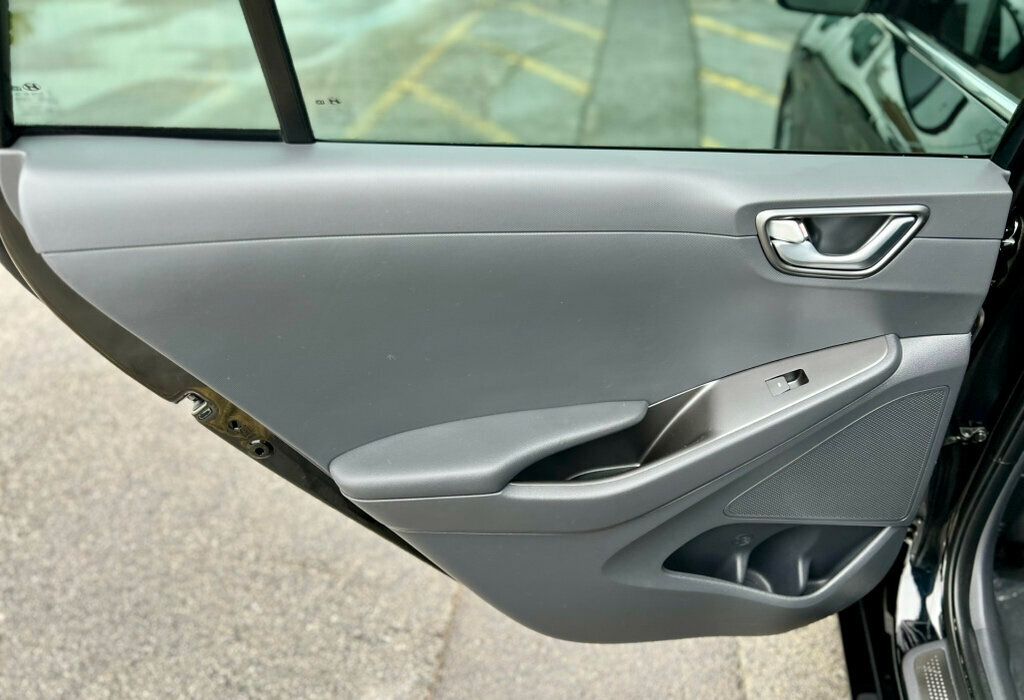 2021 Hyundai Ioniq Plug-In Hybrid Limited Hatchback - 23036042 - 13