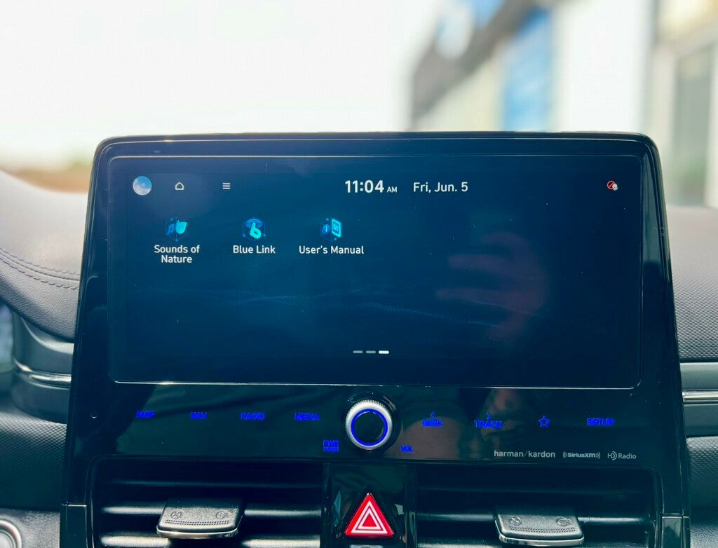2021 Hyundai Ioniq Plug-In Hybrid Limited Hatchback - 23036042 - 24