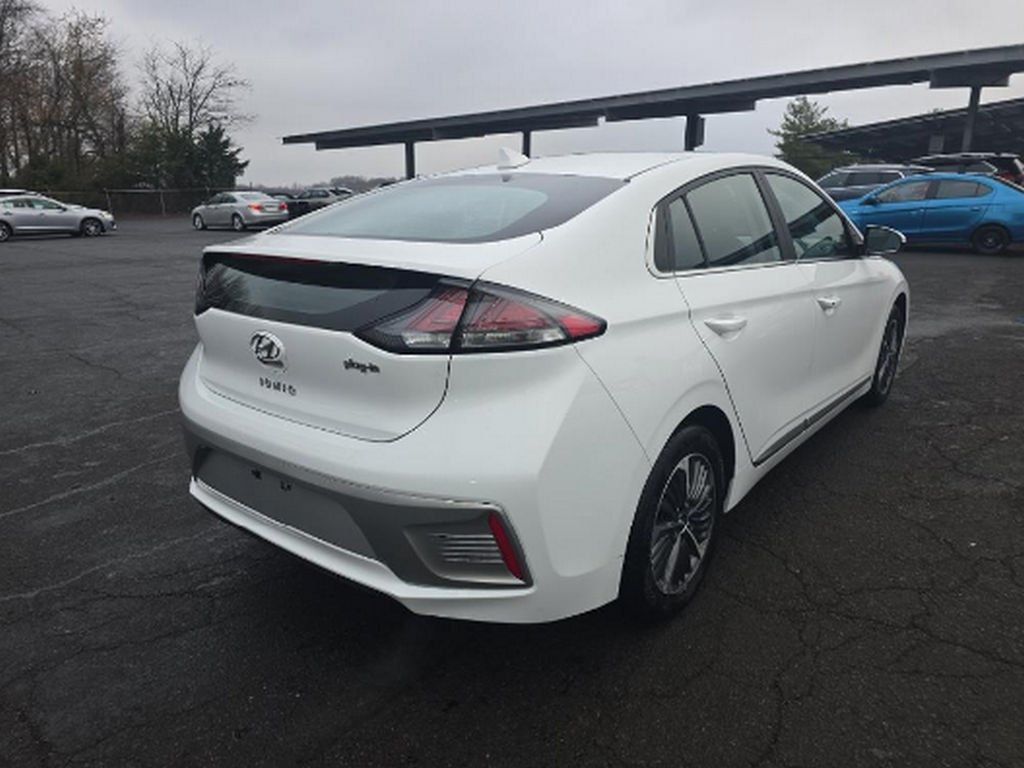 2021 Hyundai Ioniq Plug-In Hybrid SEL Hatchback - 22716298 - 2