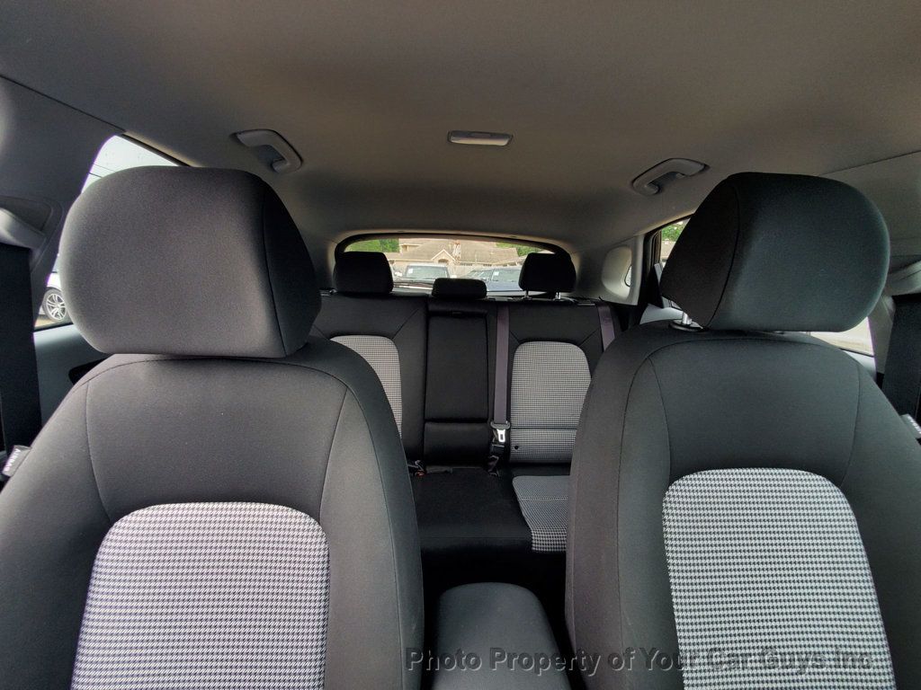 2021 Hyundai Kona  - 23023125 - 22