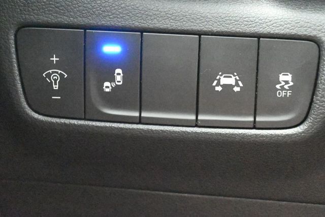 2021 Hyundai Kona Limited DCT FWD - 23020264 - 27