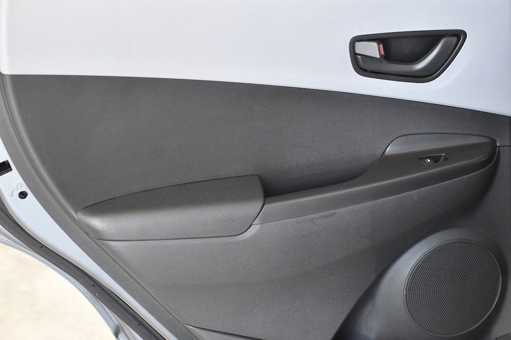 2021 Hyundai Kona SE Automatic FWD - 22457488 - 10