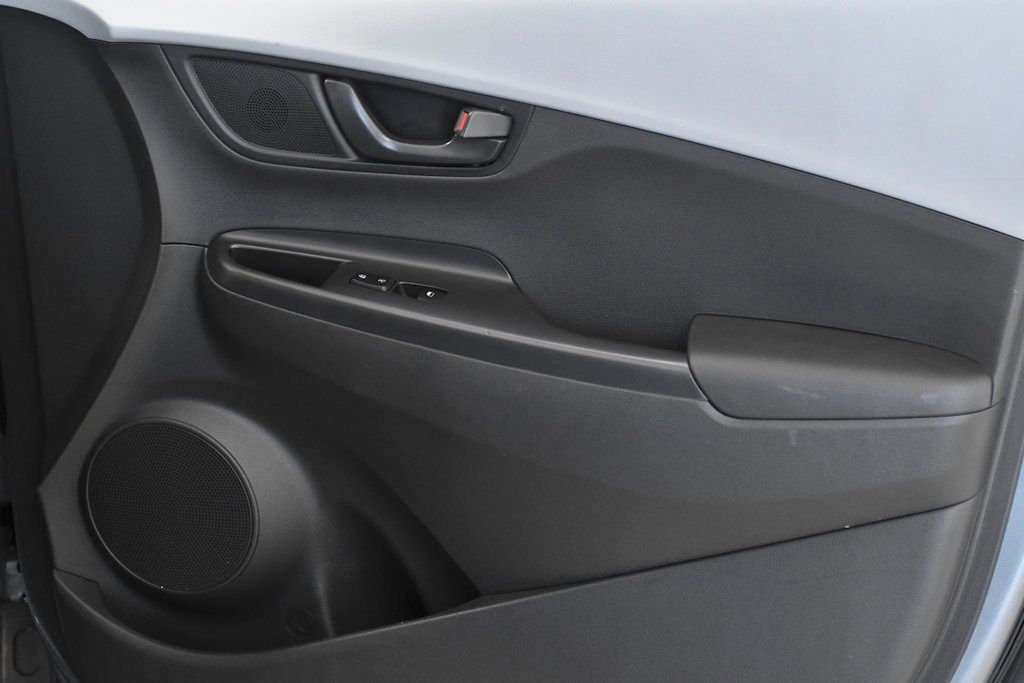 2021 Hyundai Kona SE Automatic FWD - 22457488 - 17