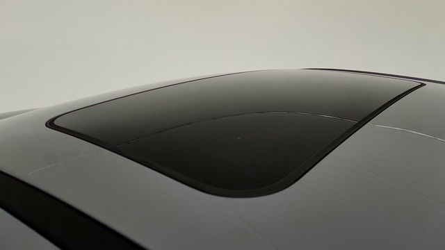 2021 Hyundai Kona Electric Limited (258-mile range) - 22986392 - 9