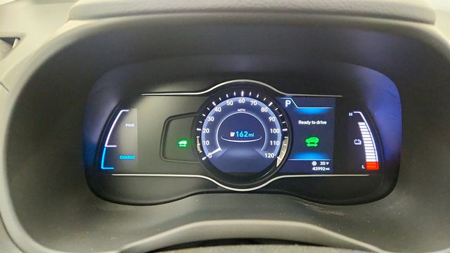 2021 Hyundai Kona Electric Limited (258-mile range) - 22986392 - 13