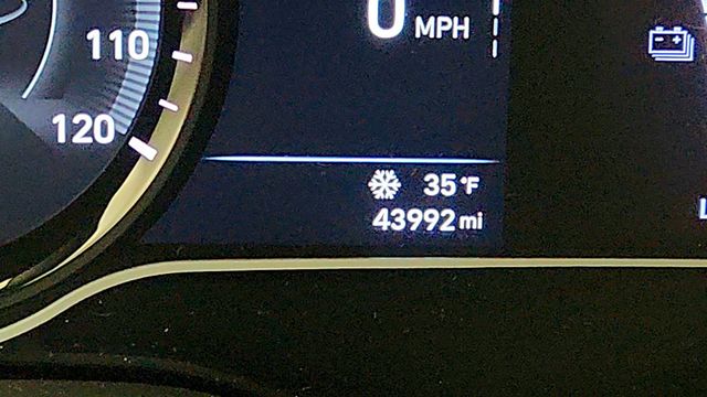 2021 Hyundai Kona Electric Limited (258-mile range) - 22986392 - 14