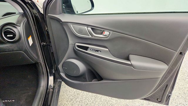 2021 Hyundai Kona Electric Ultimate - 22964457 - 26