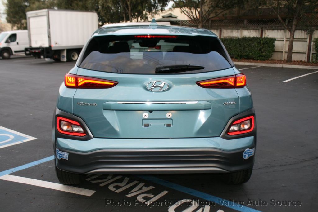 2021 Hyundai Kona EV Limited FWD - 22292703 - 13