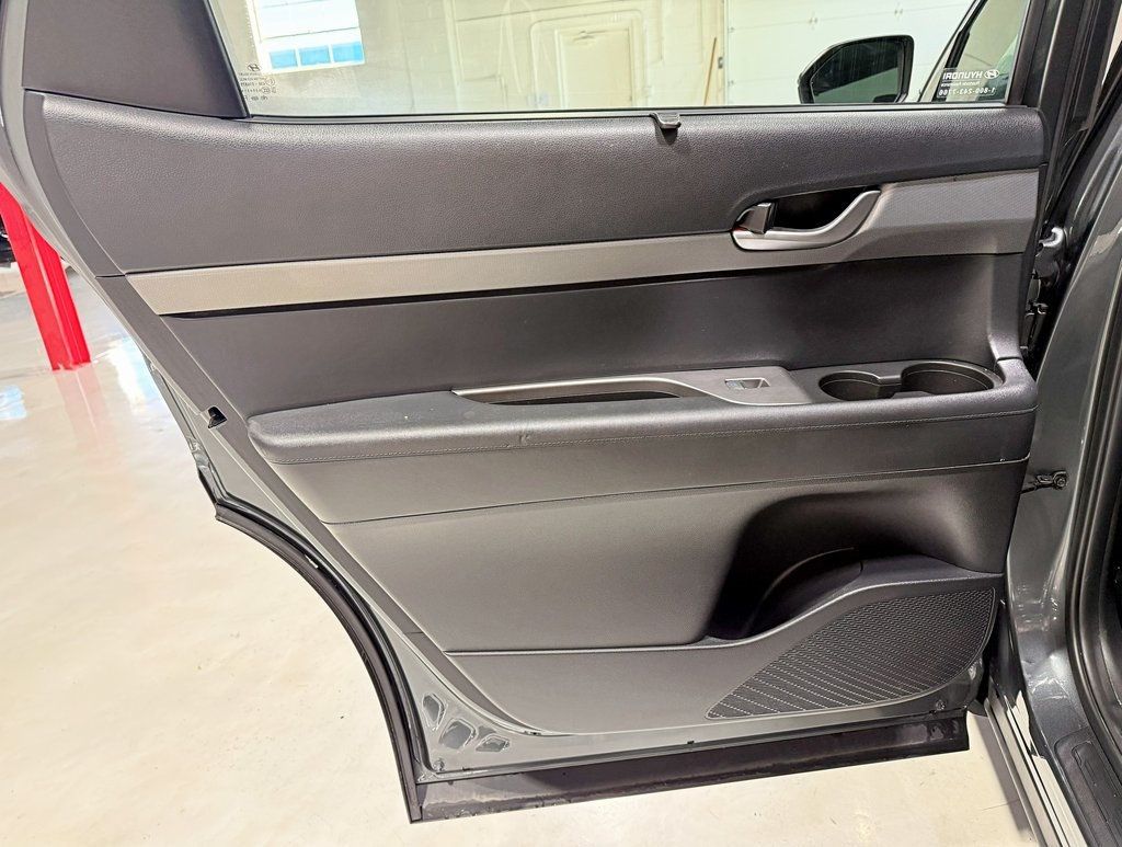 2021 Hyundai Palisade SEL AWD - 22939675 - 42