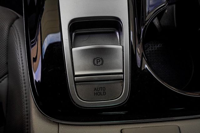 2021 Hyundai Santa Fe Limited FWD - 22933698 - 19