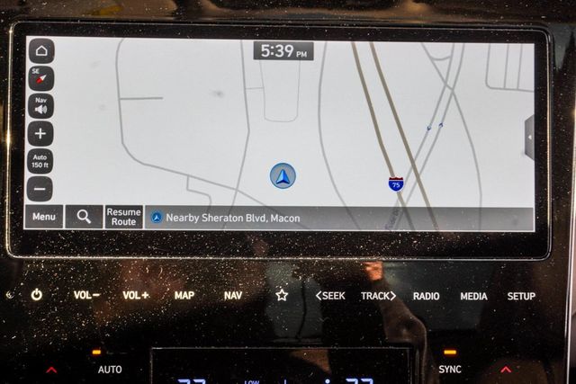 2021 Hyundai Santa Fe Limited FWD - 22933698 - 25