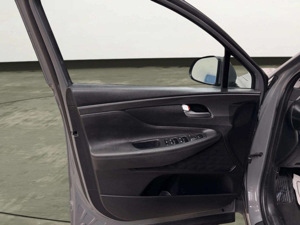 2021 Hyundai Santa Fe SE FWD - 23057198 - 11