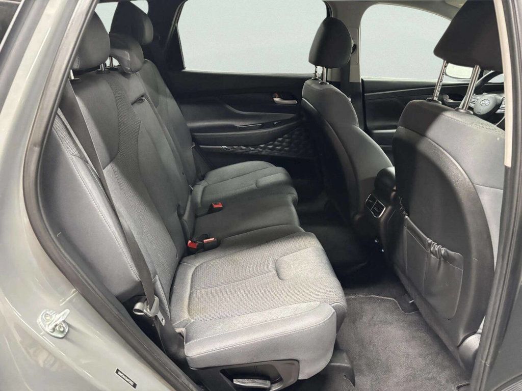 2021 Hyundai Santa Fe SE FWD - 23057198 - 17