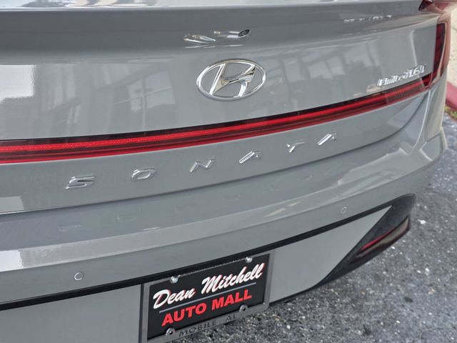 2021 Hyundai Sonata Limited 1.6T - 23101372 - 35