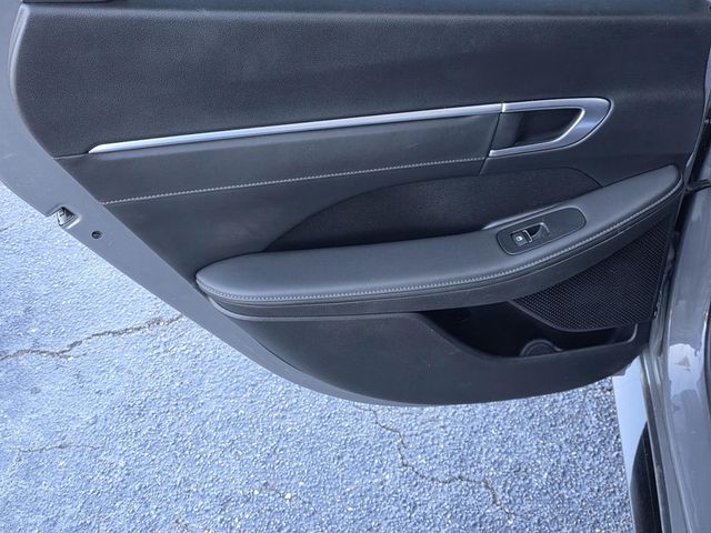 2021 Hyundai Sonata Limited 1.6T - 23101372 - 37