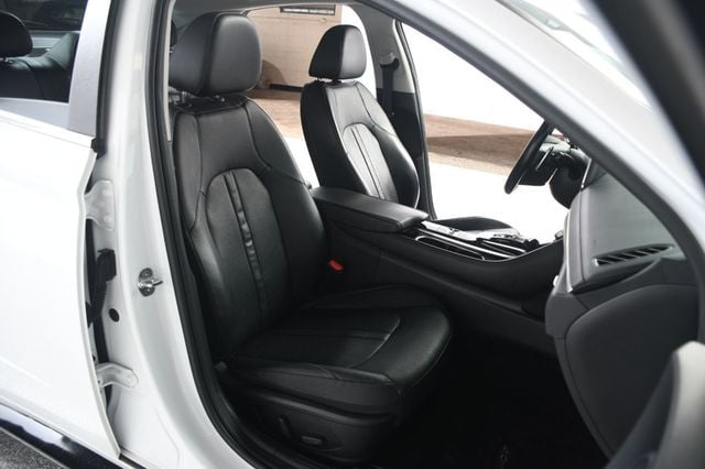 2021 Hyundai Sonata Limited 1.6T - 23050477 - 30