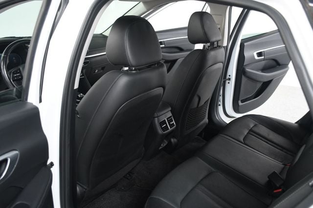 2021 Hyundai Sonata Limited 1.6T - 23050477 - 31