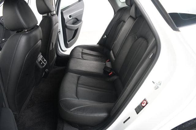 2021 Hyundai Sonata Limited 1.6T - 23050477 - 32