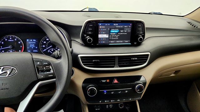 2021 Hyundai Tucson Value FWD - 23038796 - 16