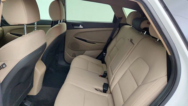 2021 Hyundai Tucson Value FWD - 23038796 - 19