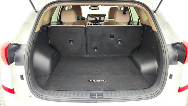 2021 Hyundai Tucson Value FWD - 23038796 - 20
