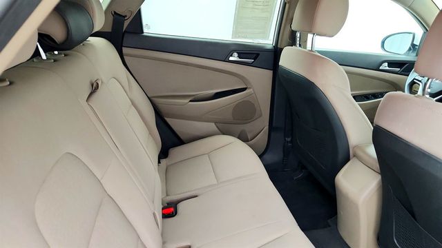 2021 Hyundai Tucson Value FWD - 23038796 - 21