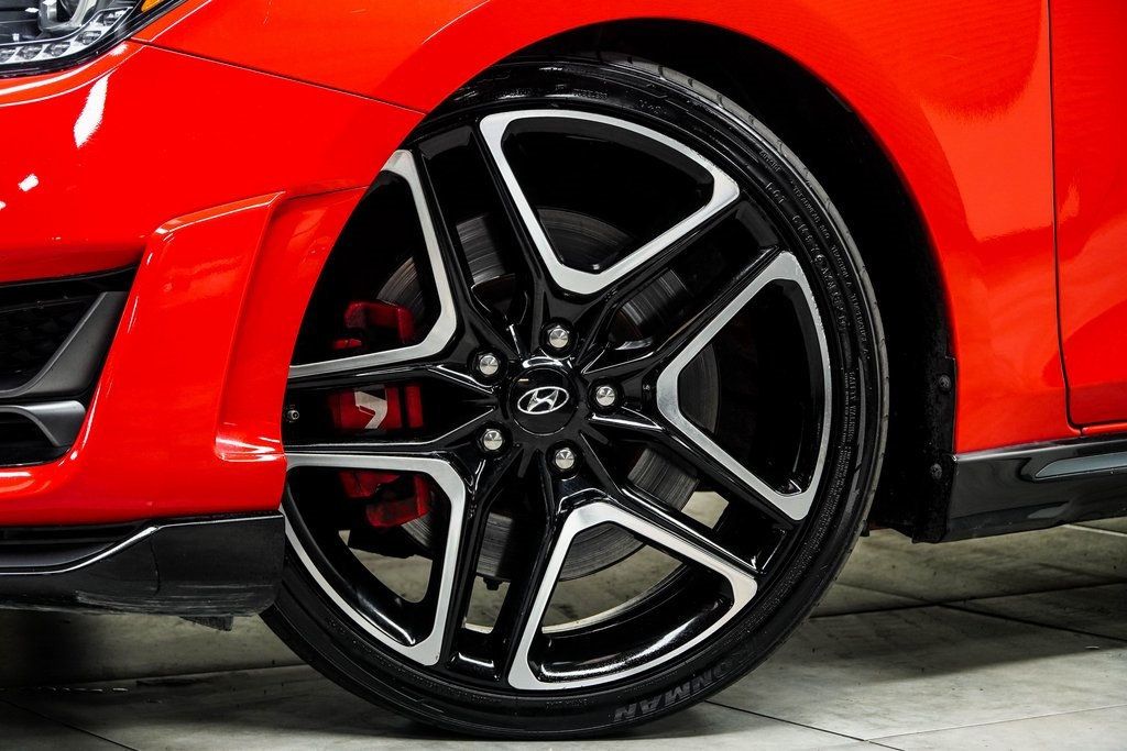 2021 Hyundai Veloster N photo 3