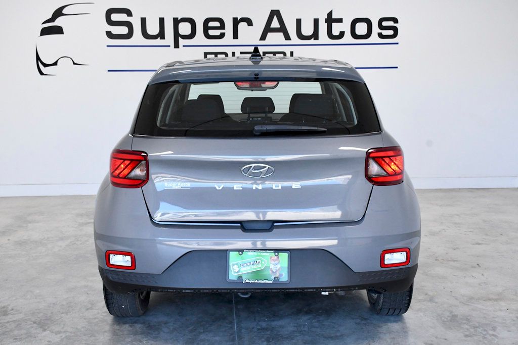 2021 Hyundai Venue SE IVT - 22684857 - 4