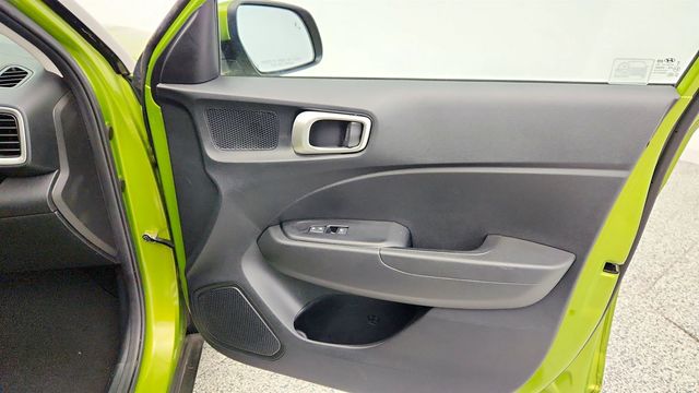 2021 Hyundai Venue SEL IVT - 22965753 - 24