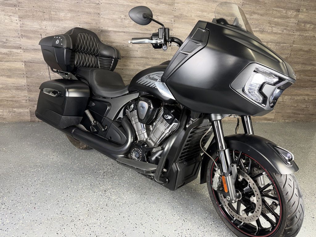 2021 Indian Challenger Dark Horse One Owner! - 23084118 - 9