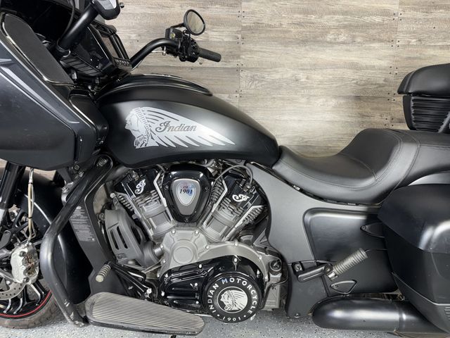 2021 Indian Challenger Dark Horse One Owner! - 23084118 - 14