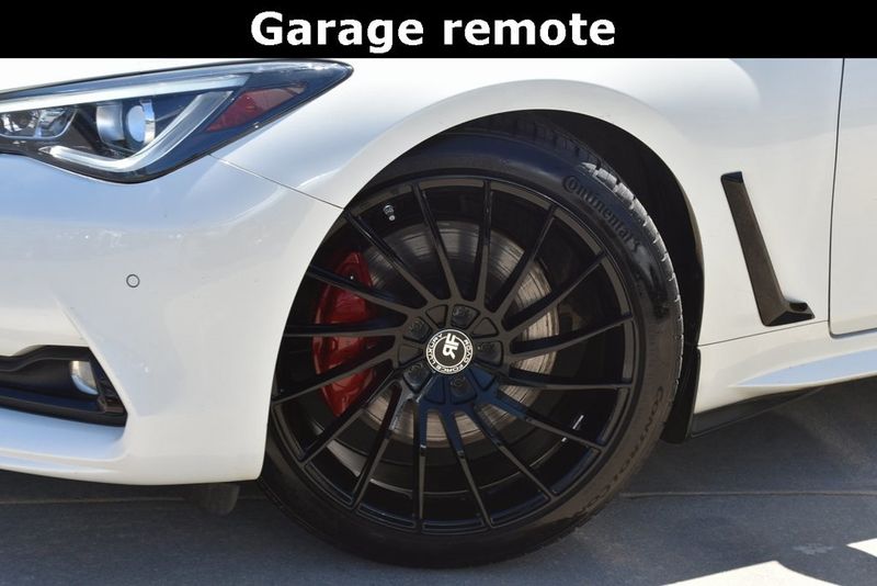 2021 Infiniti Q60 Red Sport 400 photo 3