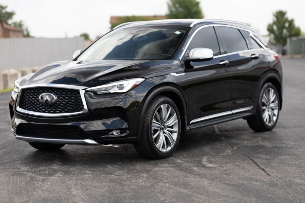 2021 Infiniti QX50 Luxe photo 3
