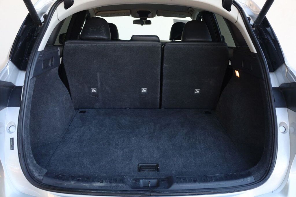 Infiniti QX50 photo 12