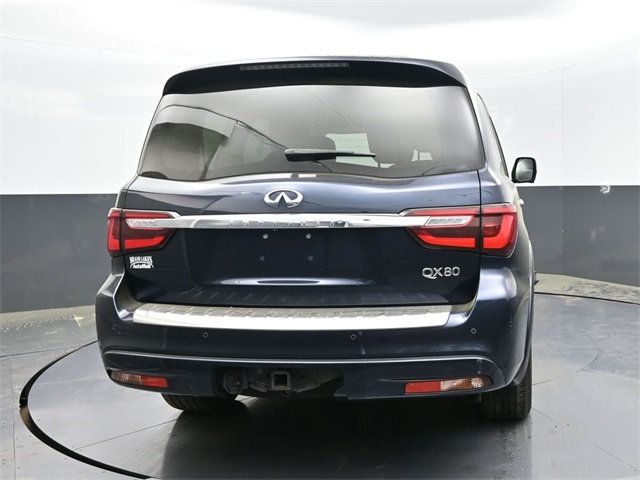 2021 Infiniti QX80 Luxe photo 18