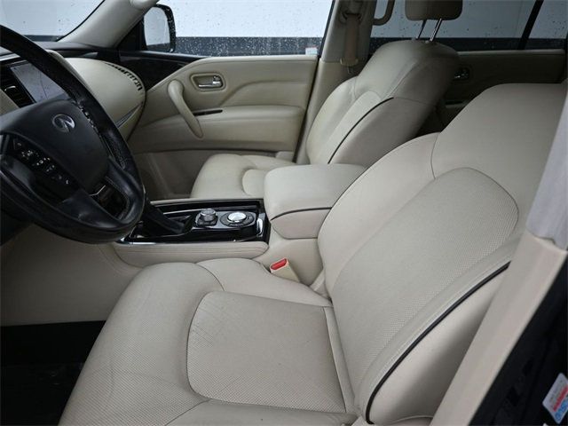 2021 Infiniti QX80 Luxe photo 6