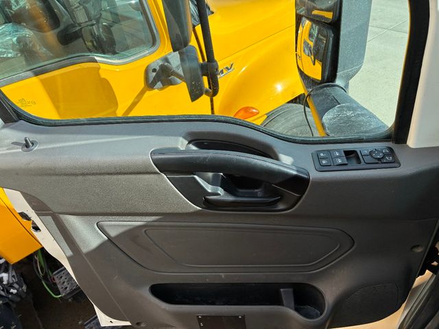 2021 International MV607 w/ 26ft Dry Freight 102 X 109 Box Truck w/ Lift Gate - 23012956 - 11