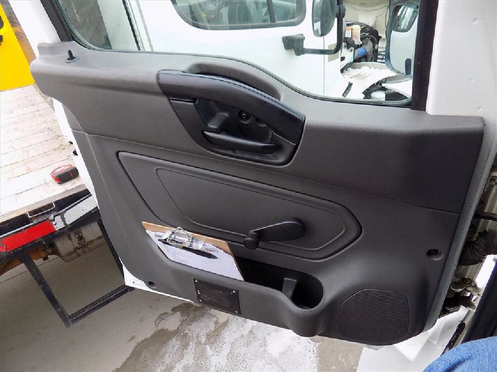 2021 International MV607 w/ 26ft Dry Freight Moving Box Truck w/ Lift Gate - 23012927 - 9