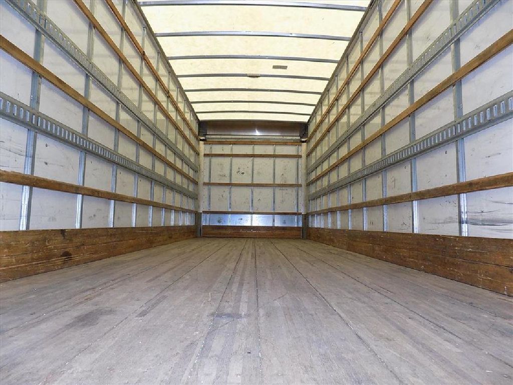 2021 International MV607 w/ 26ft Dry Freight Moving Box Truck w/ Lift Gate - 23012927 - 11