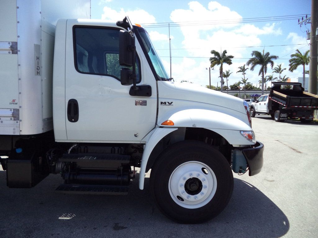 2021 International MV607 w/ 26ft Dry Freight Moving Box Truck w/ Lift Gate - 23012927 - 19