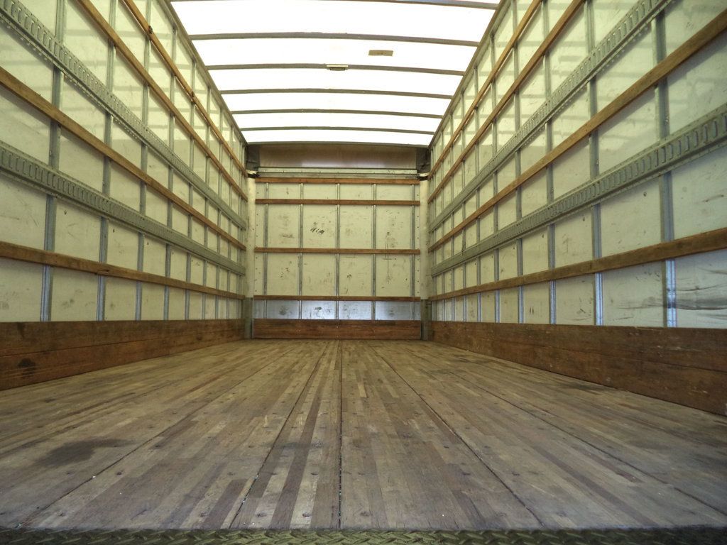 2021 International MV607 w/ 26ft Dry Freight Moving Box Truck w/ Lift Gate - 23012927 - 25
