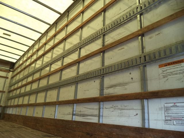 2021 International MV607 w/ 26ft Dry Freight Moving Box Truck w/ Lift Gate - 23012927 - 28