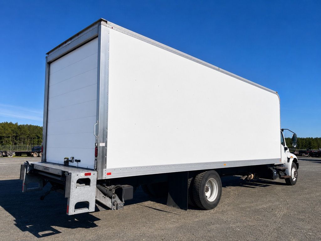 2021 International MV607 w/ 26ft Dry Freight Moving Box Truck w/ Liftgate - 23067058 - 2