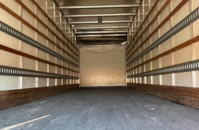 2021 International MV607 w/ 26ft Dry Freight Moving Box Truck w/ Liftgate - 23067058 - 7