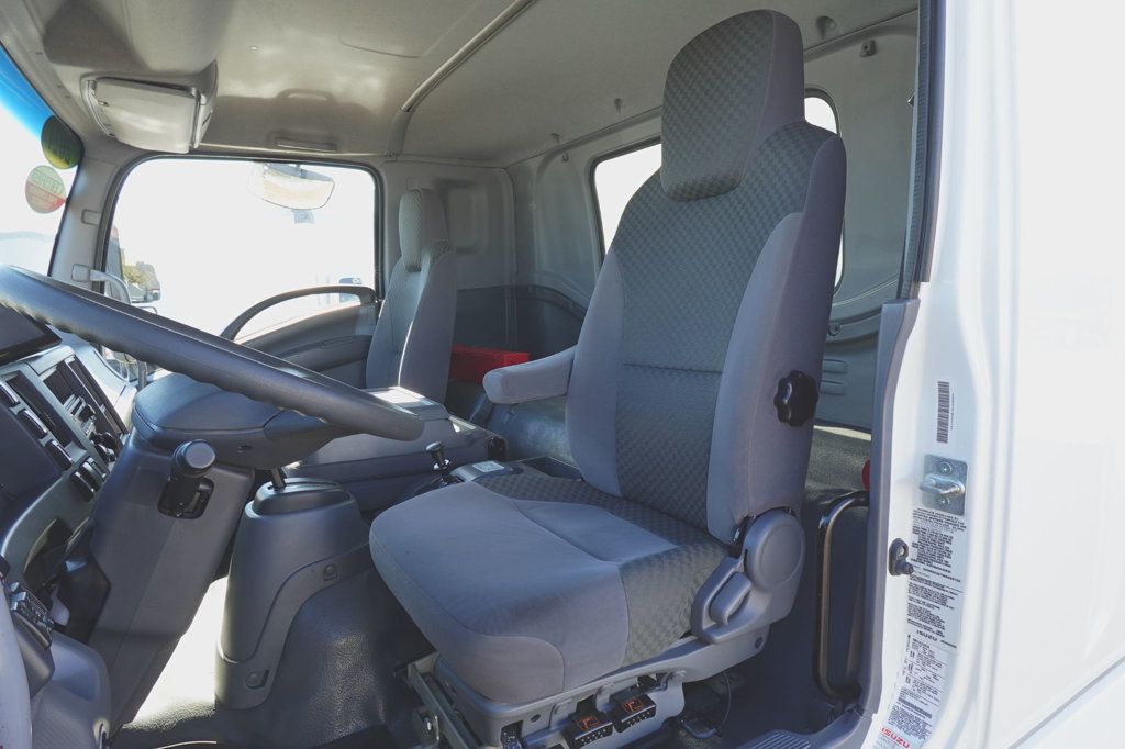 2021 Isuzu FTR (26ft Box with Gate) - 22978253 - 26