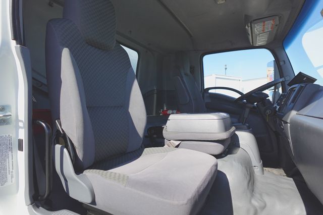 2021 Isuzu FTR (26ft Box with Gate) - 22978253 - 29